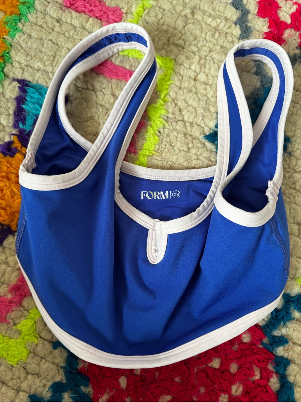 Form Scoop V-Notch Sports Bra Royal Blue White Trim XS - Picture 4 of 5